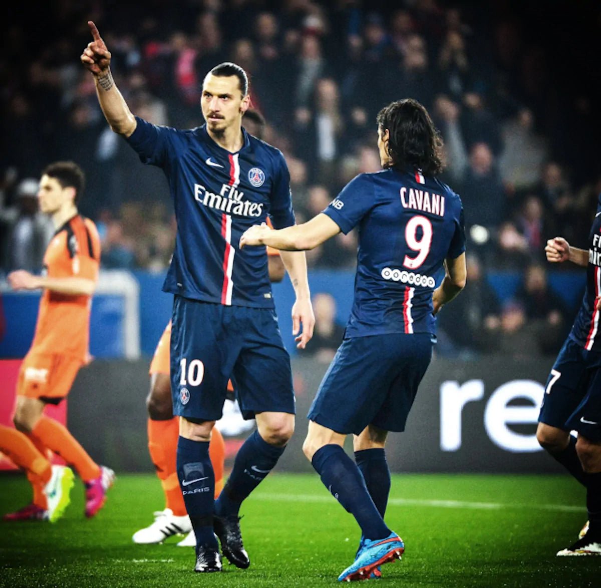 2014/15 PSG Domicile - Ibrahimovic 10 (M) - Iconic Football Shop