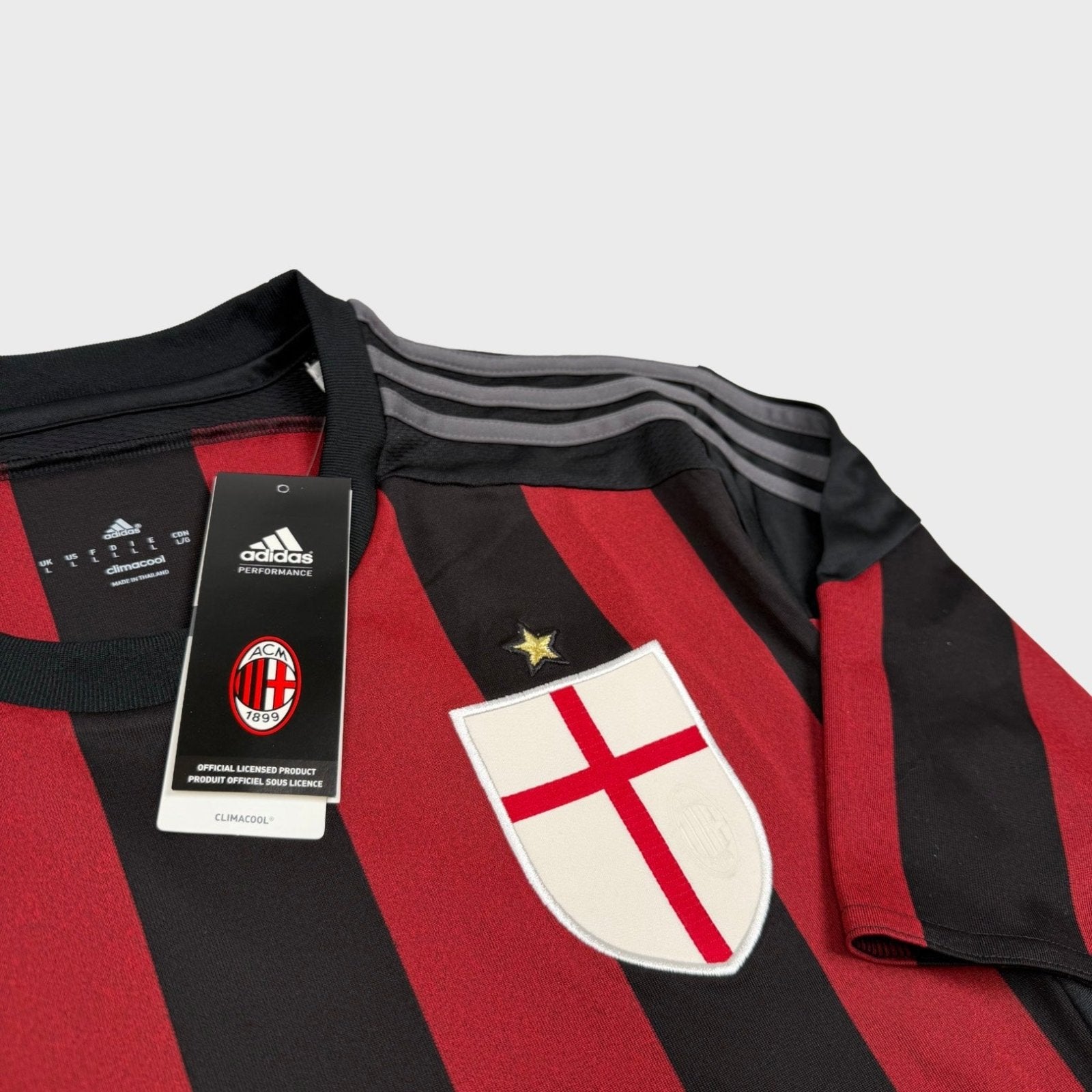 2015/16 AC Milan Domicile (L) - Iconic Football Shop