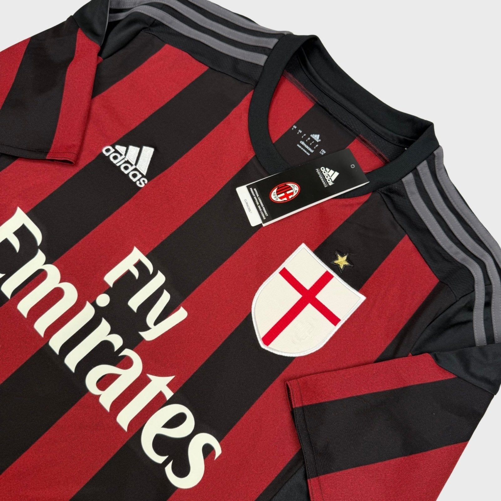 2015/16 AC Milan Domicile (L) - Iconic Football Shop