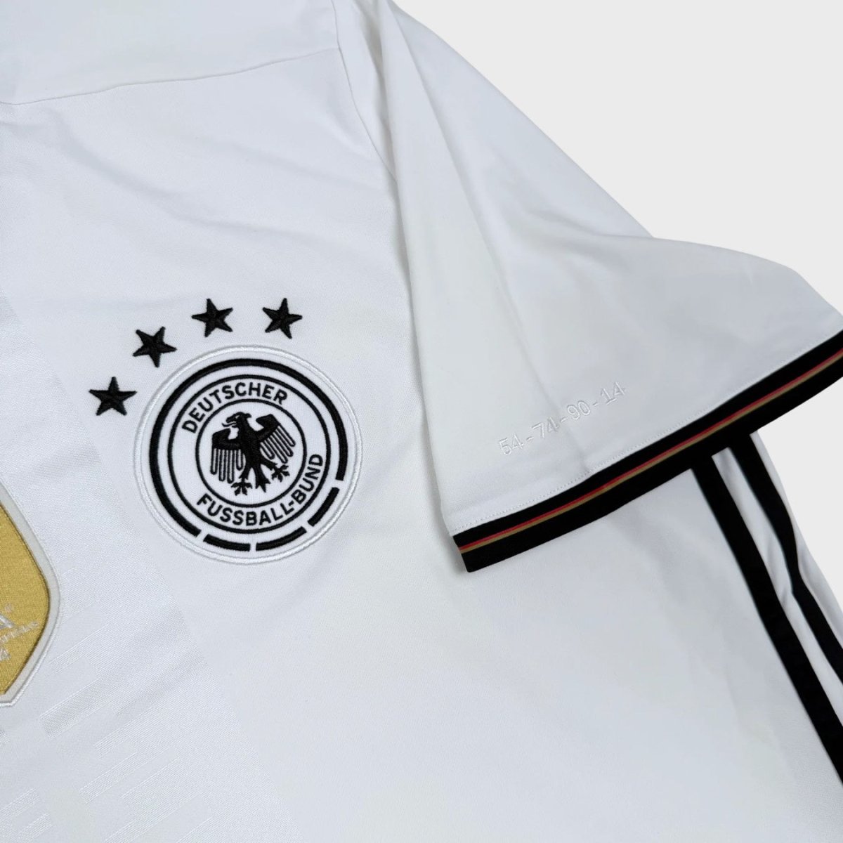2015/16 Allemagne Domicile (L) - Iconic Football Shop