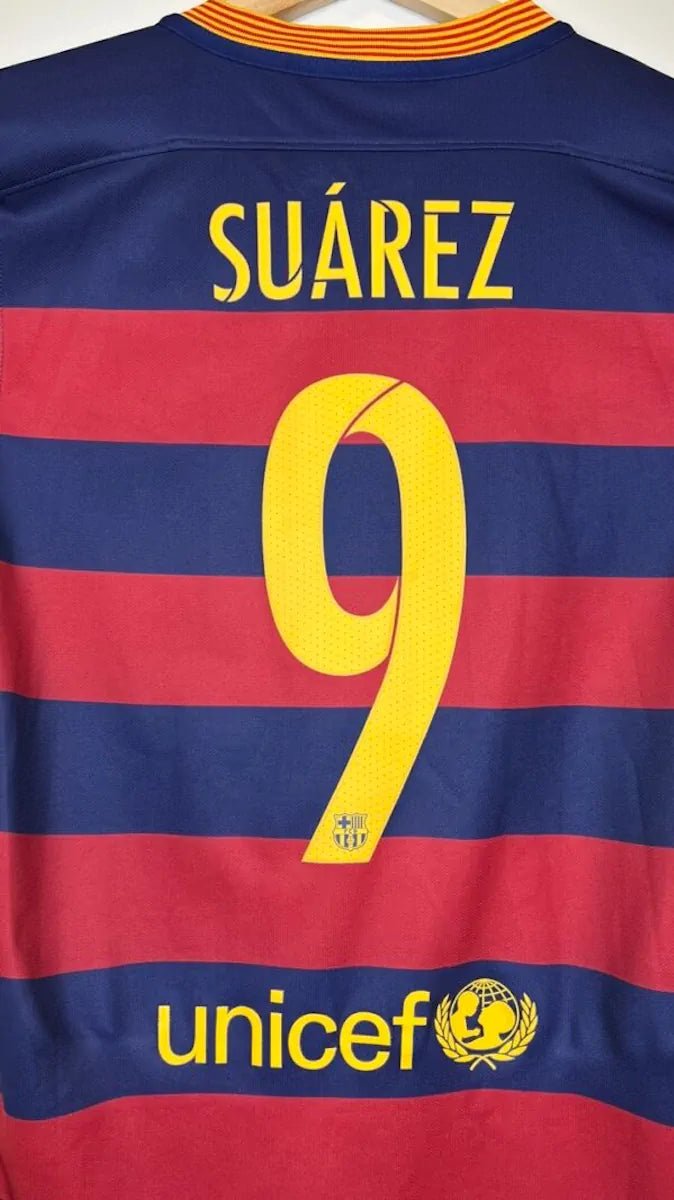 2015/16 Barcelone Domicile - Suárez 9 (S) - Iconic Football Shop