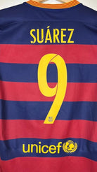 2015/16 Barcelone Domicile - Suárez 9 (S) - Iconic Football Shop