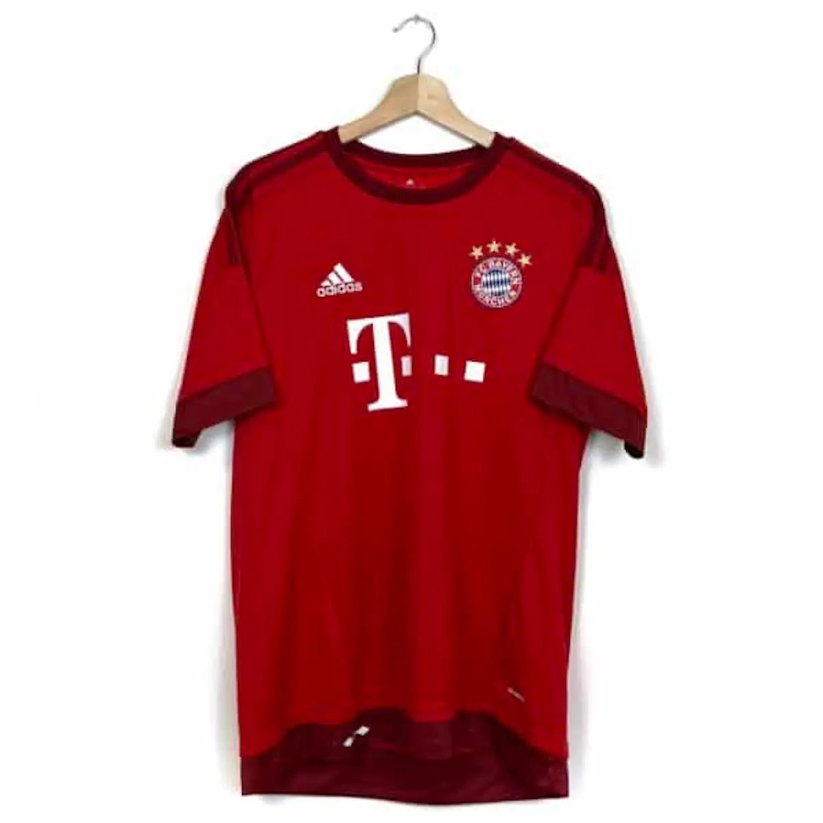 2015/16 Bayern Munich Domicile (L) - Iconic Football Shop