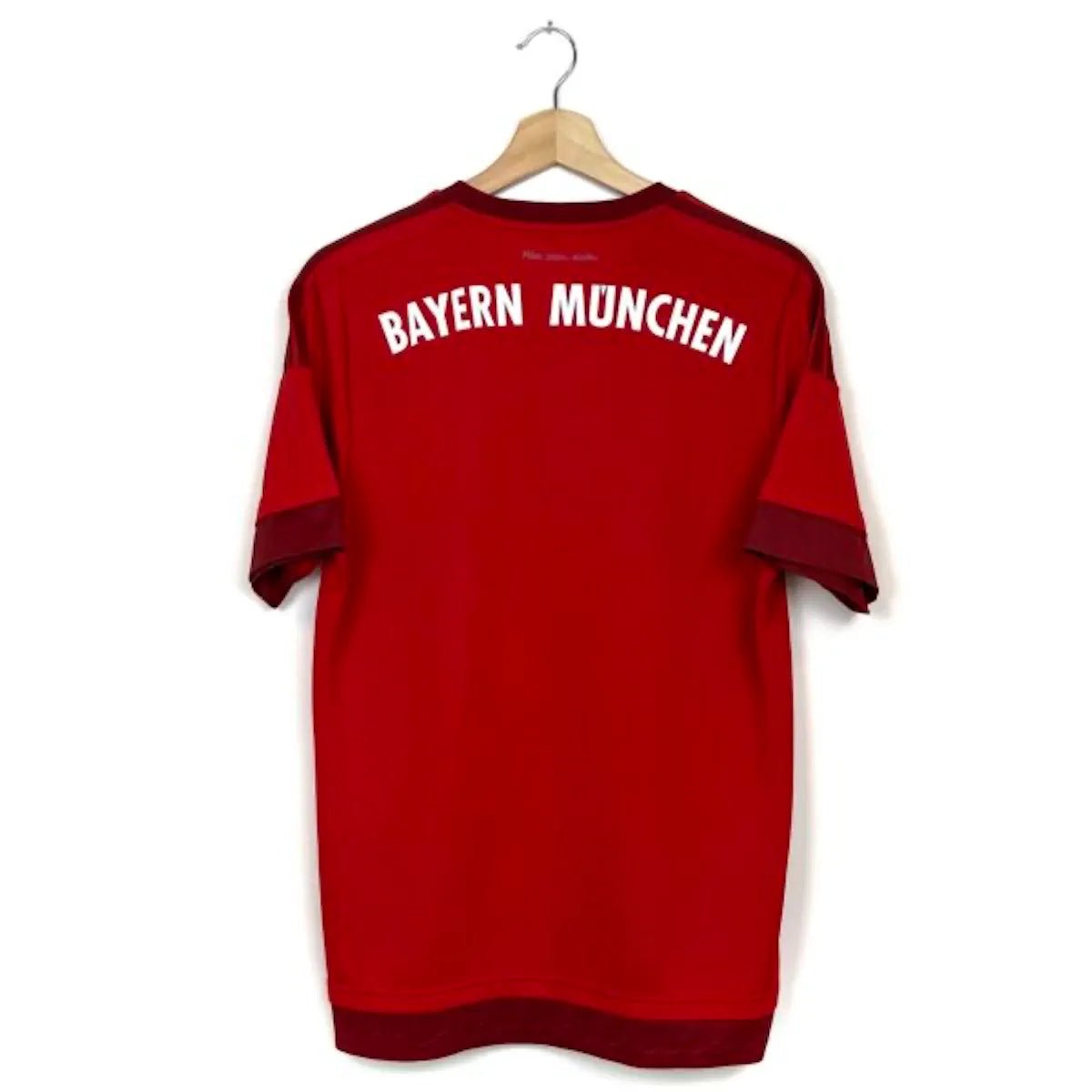 2015/16 Bayern Munich Domicile (M) - Iconic Football Shop
