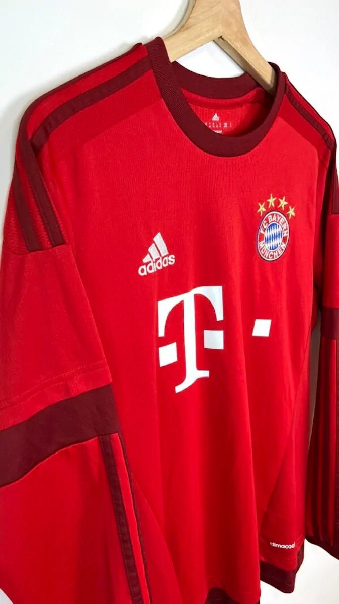 2015/16 Bayern Munich Domicile (M) - Iconic Football Shop