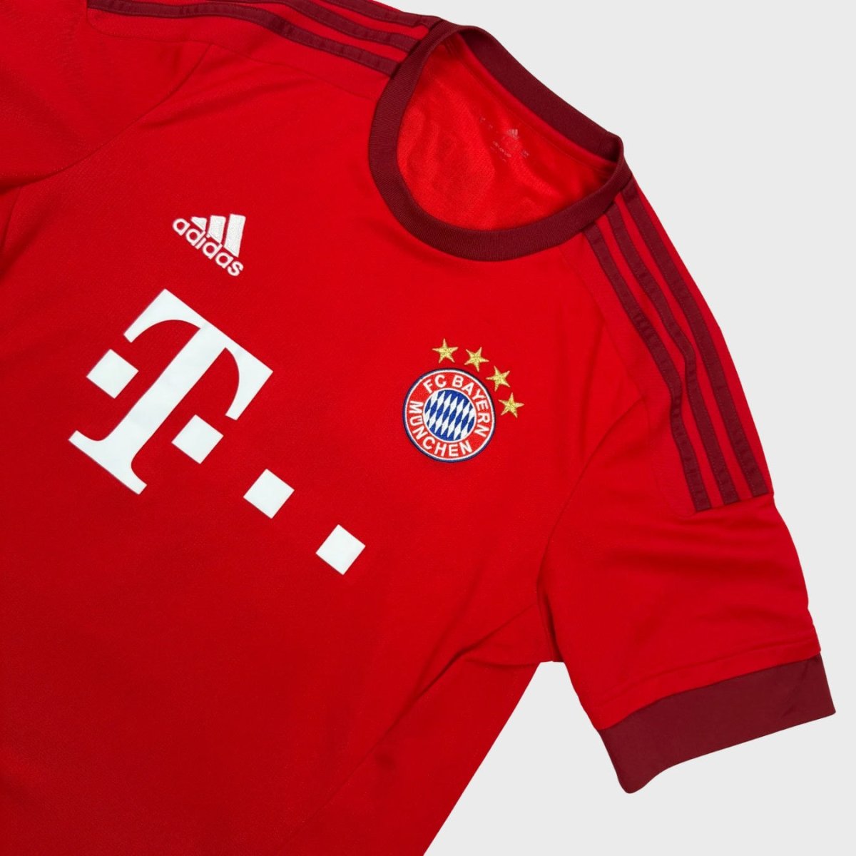 2015/16 Bayern Munich Domicile - Müller 25 (M) - Iconic Football Shop