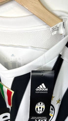 2015/16 Juventus Domicile - Bonucci 19 (XL) - Iconic Football Shop
