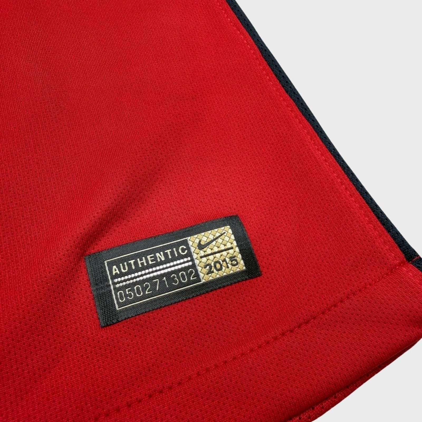 2015/16 Lille Domicile *STOCK PRO*(L) - Iconic Football Shop