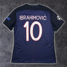 2015/16 PSG Domicile - Ibrahimović 10 *STOCK PRO* (L) - Iconic Football Shop