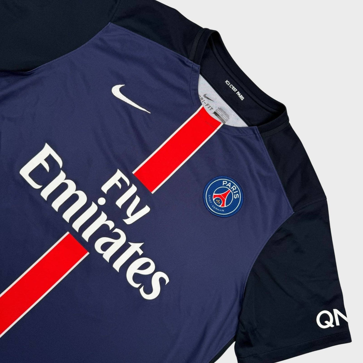 2015/16 PSG Domicile - T.Silva 2 (XL) - Iconic Football Shop