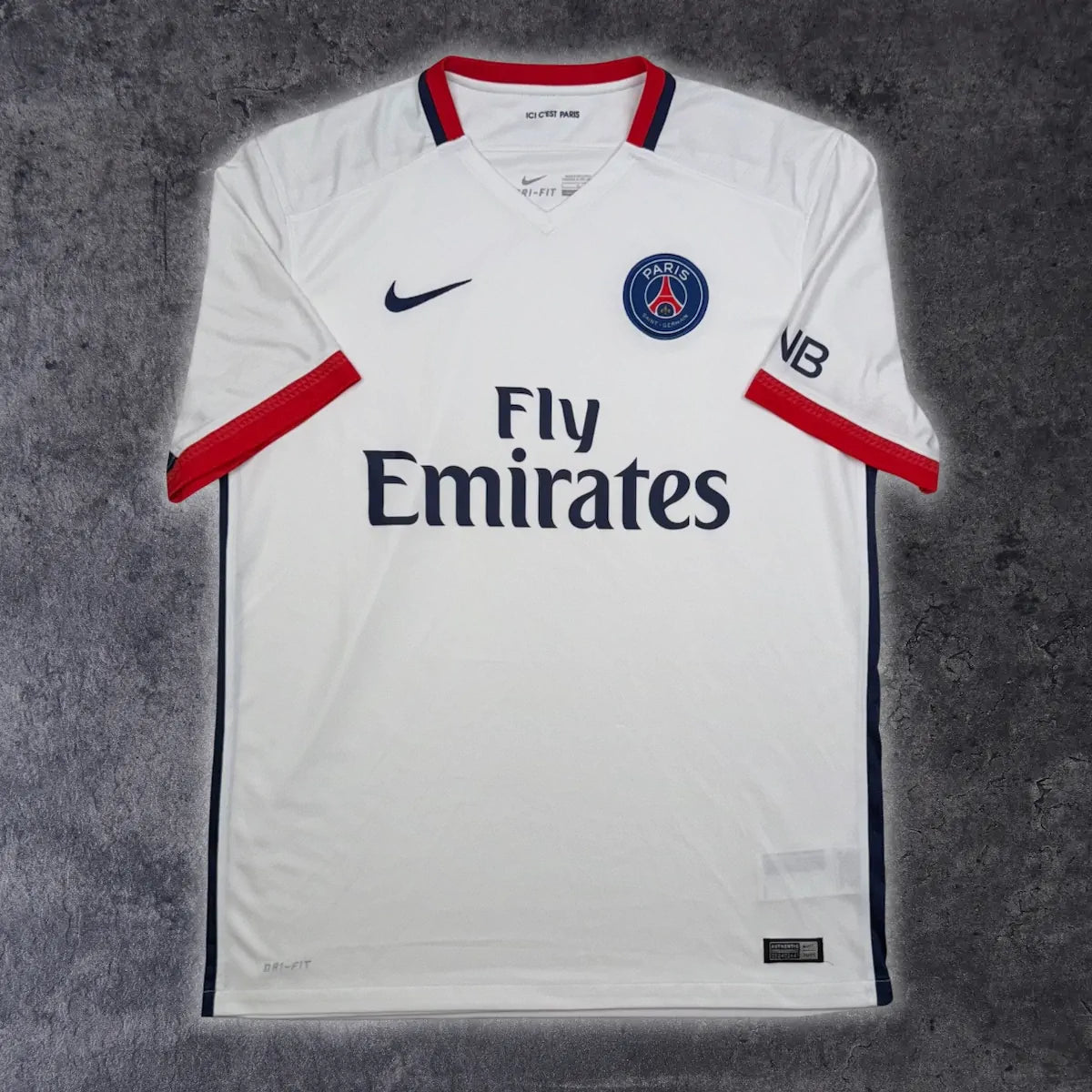 2015/16 PSG Extérieur (L) - Iconic Football Shop