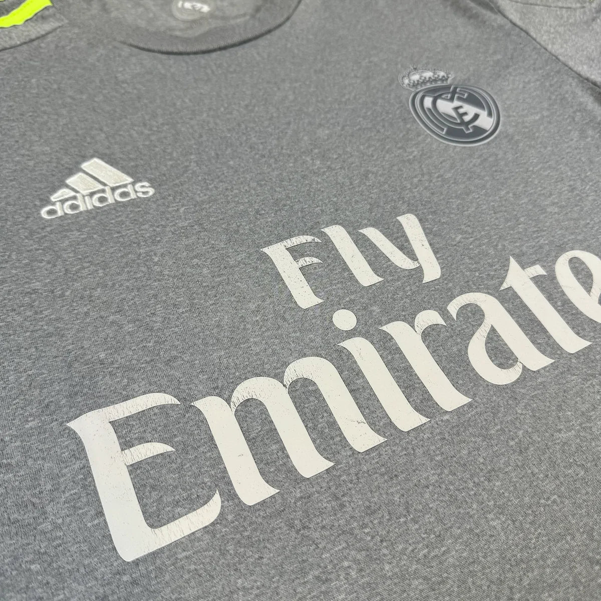2015/16 Real Madrid Extérieur (S) - Iconic Football Shop
