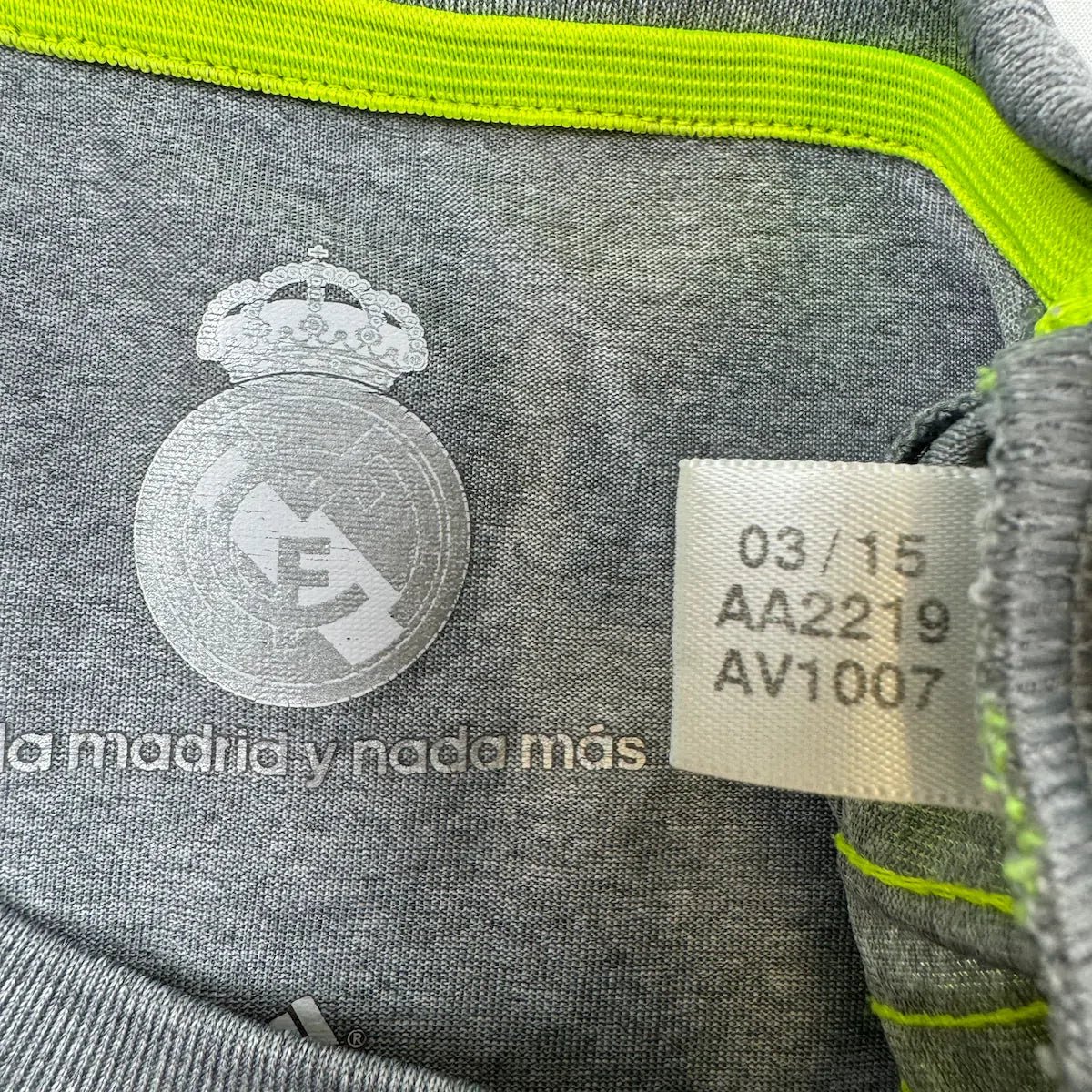 2015/16 Real Madrid Extérieur (S) - Iconic Football Shop