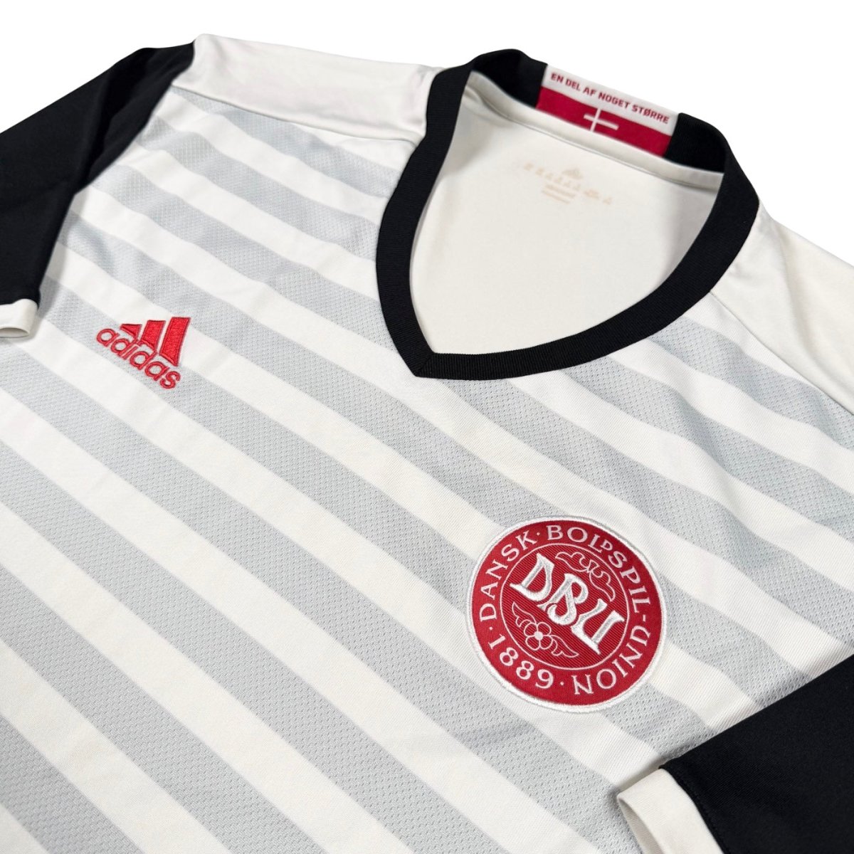 2016 Danemark Extérieur (2XL) - Iconic Football Shop