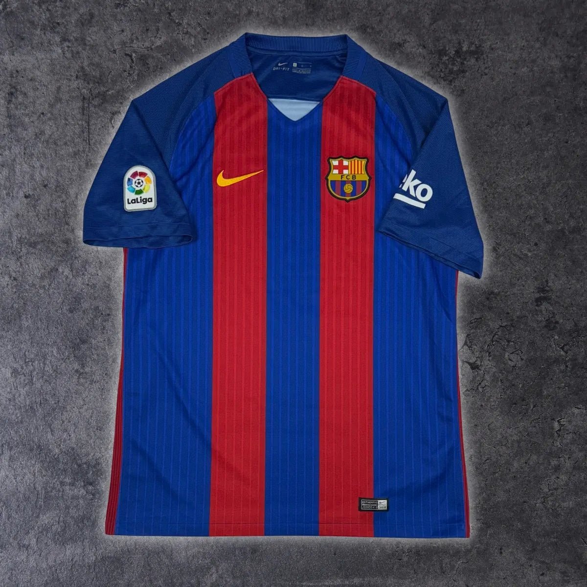 2016/17 Barcelone Domicile (L) - Iconic Football Shop