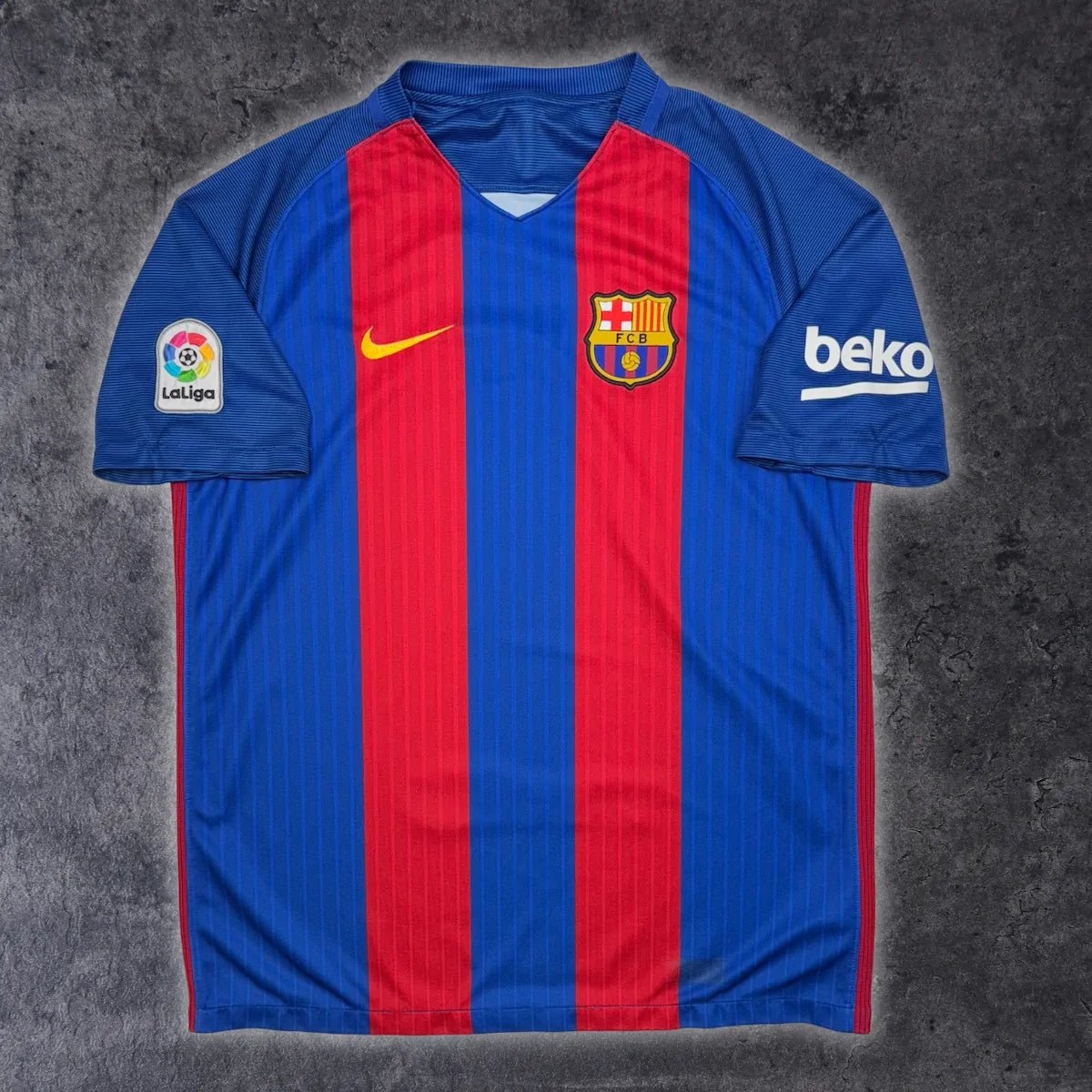2016/17 Barcelone Domicile (L) - Iconic Football Shop
