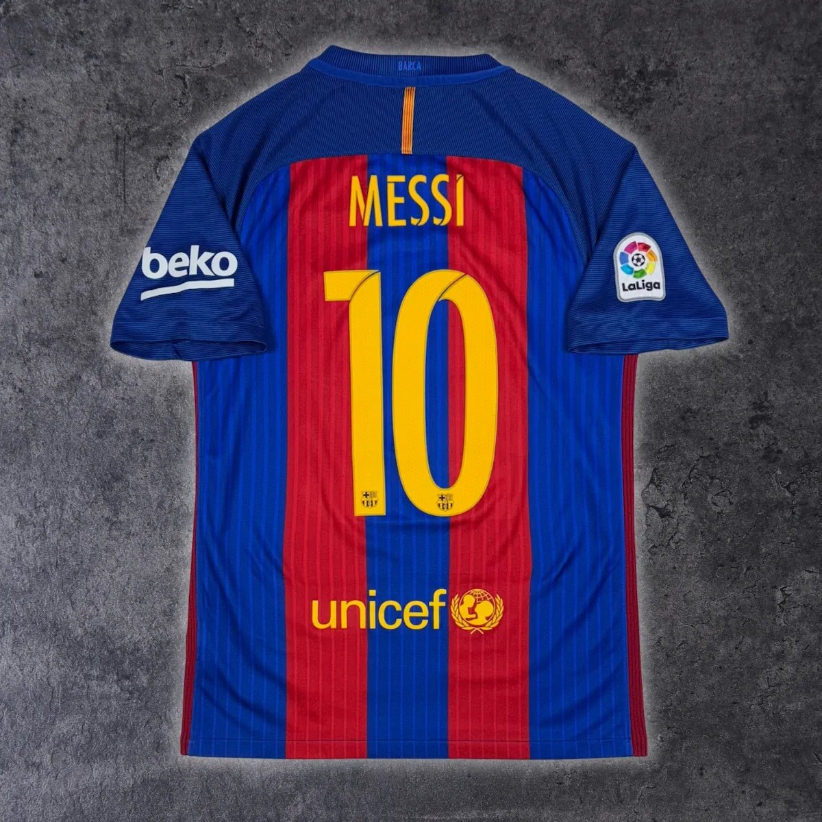 2016/17 Barcelone Domicile - Messi 10 (S) - Iconic Football Shop