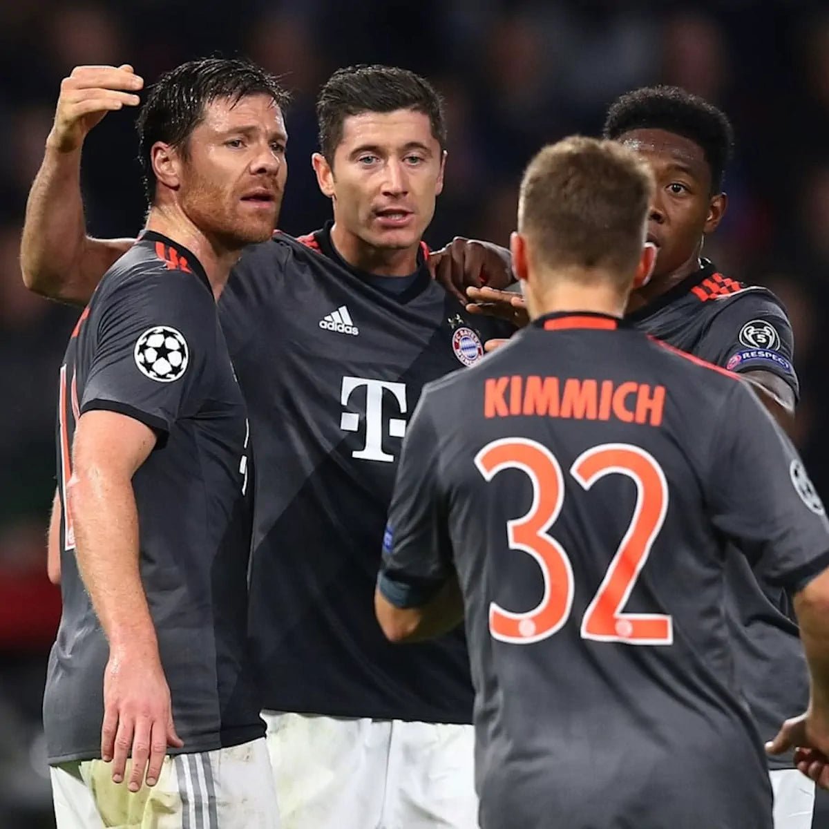 2016/17 Bayern Munich Entraînement (S) - Iconic Football Shop