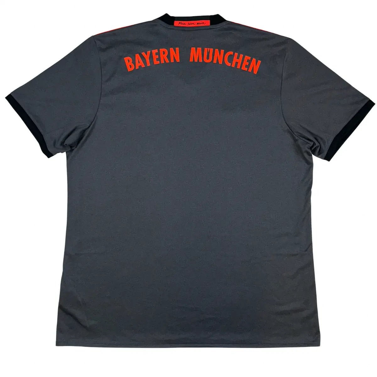 2016/17 Bayern Munich Extérieur (XL) - Iconic Football Shop