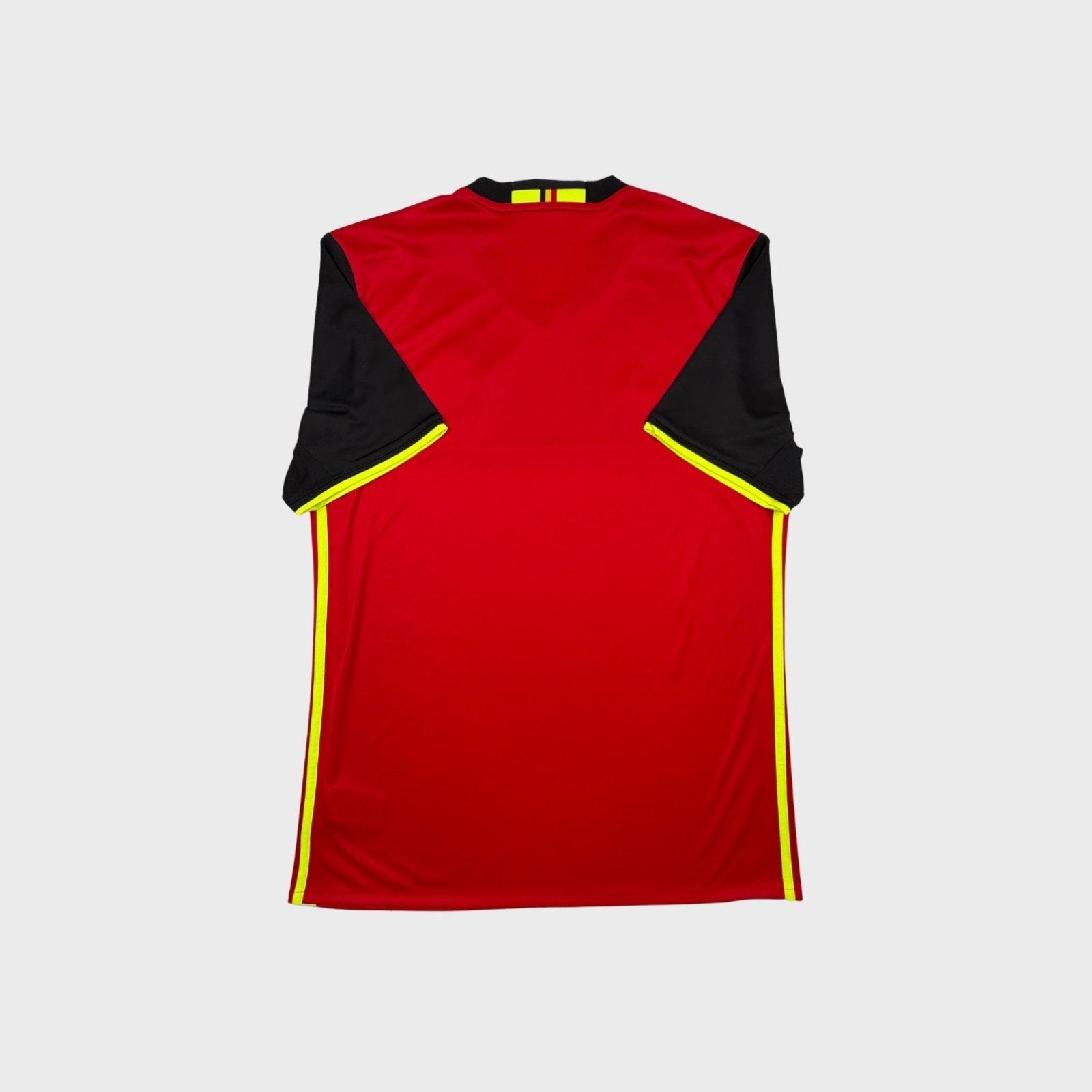 2016/17 Belgique Domicile (L) - Iconic Football Shop