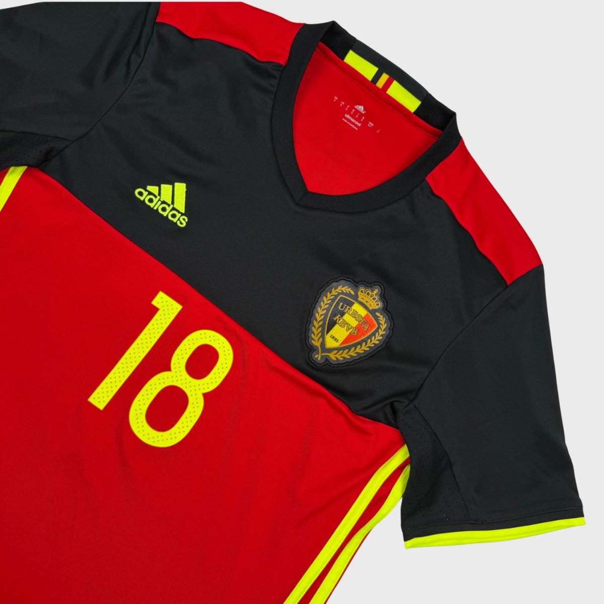 2016/17 Belgique Domicile - Nainggolan 18 (S) - Iconic Football Shop
