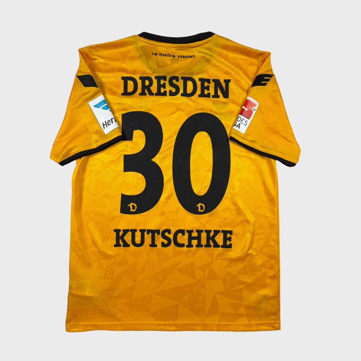 2016/17 Dynamo Dresden Domicile - Kutschke 30 (M) - Iconic Football Shop