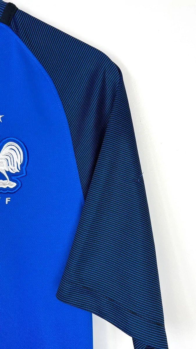 2016/17 France Domicile (S) - Iconic Football Shop