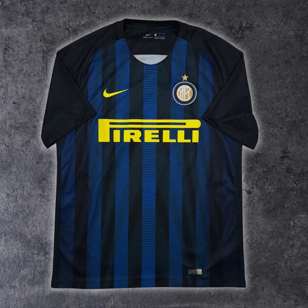 2016/17 Inter Milan Domicile (L) - Iconic Football Shop