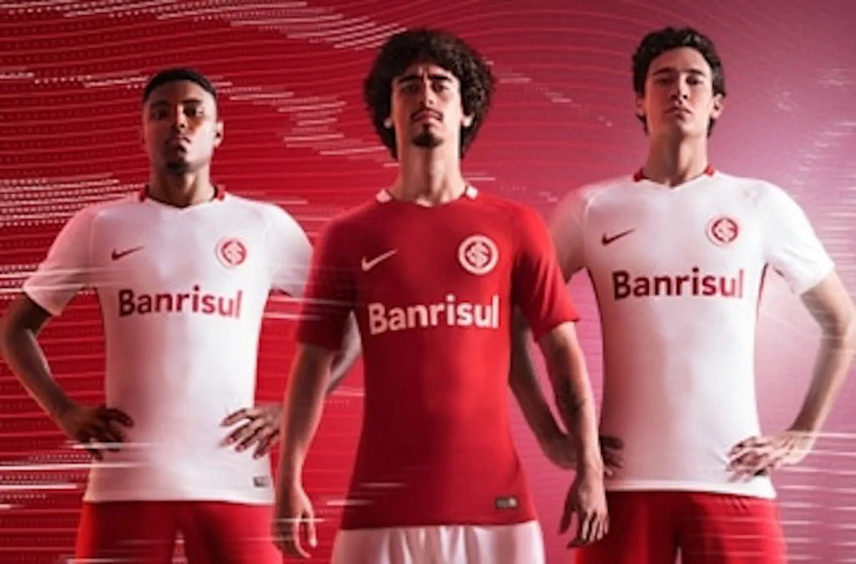 2016/17 Internacional Domicile (M) - Iconic Football Shop