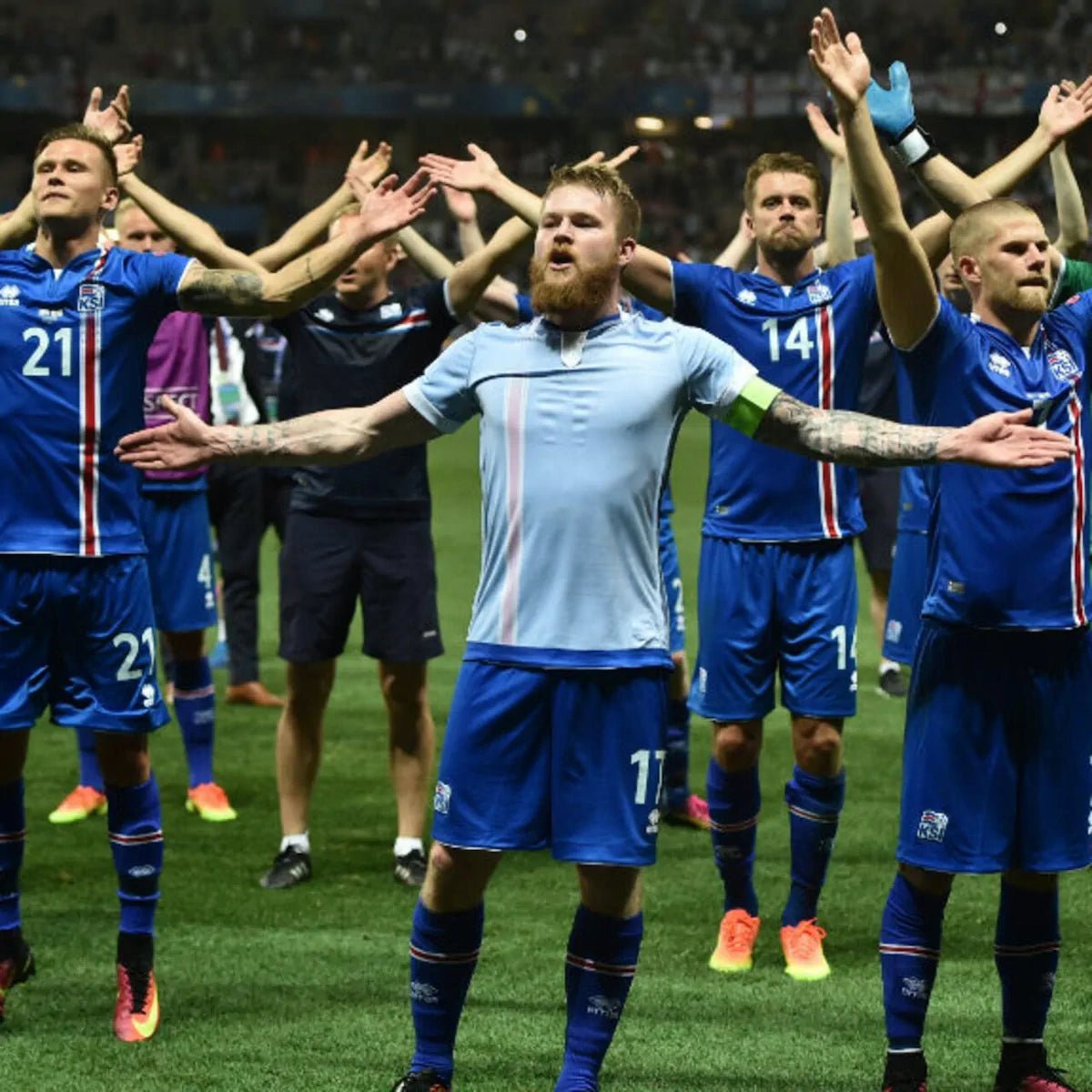 2016/17 Islande Domicile (3XL) - Iconic Football Shop