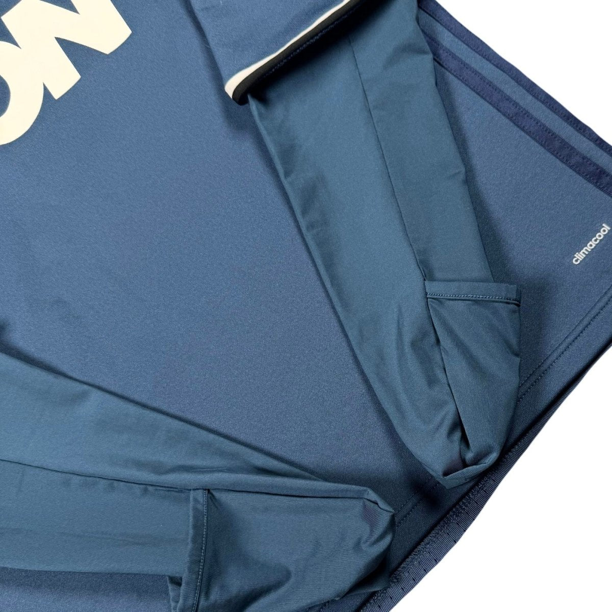 2016/17 Manchester United Entraînement (M) - Iconic Football Shop