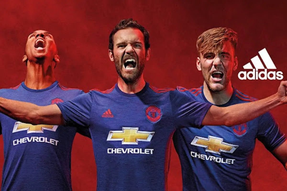 2016/17 Manchester United Extérieur (S) - Iconic Football Shop