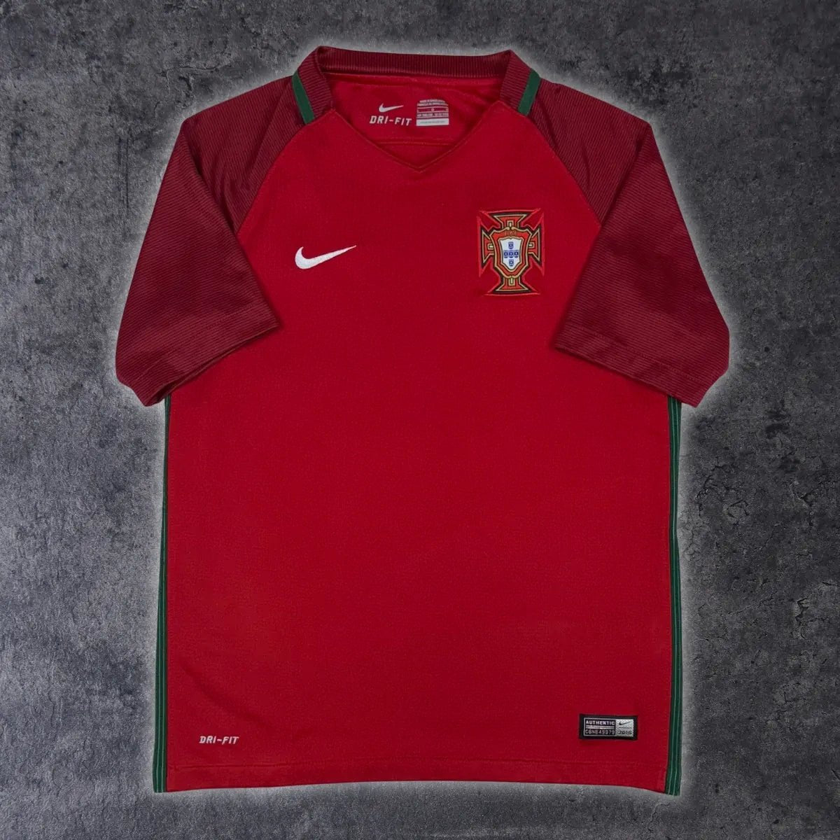 2016/17 Portugal Domicile (12/13a) - Iconic Football Shop