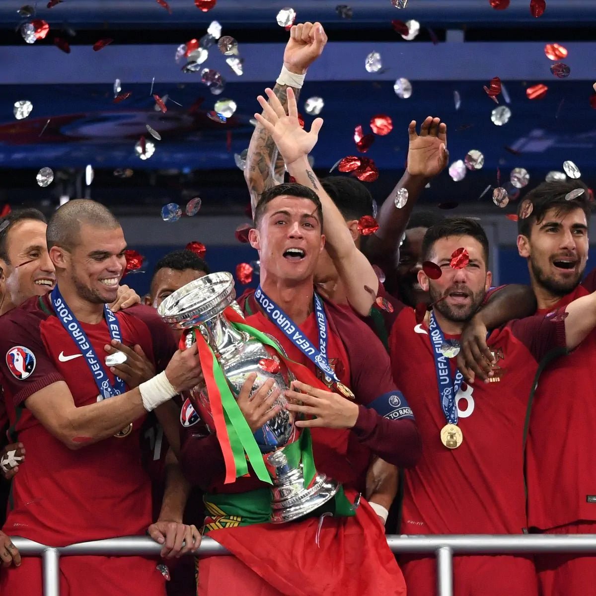 2016/17 Portugal Domicile (M) - Iconic Football Shop