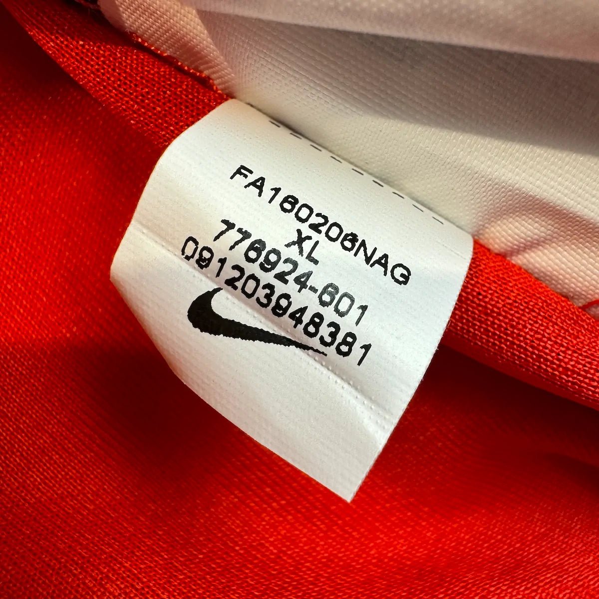 2016/17 PSG Extérieur (XL) - Iconic Football Shop