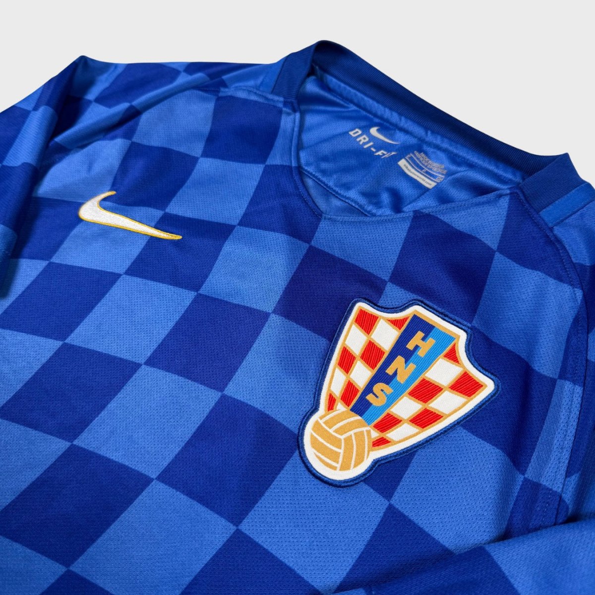2016/18 Croatie Extérieur (S) - Iconic Football Shop