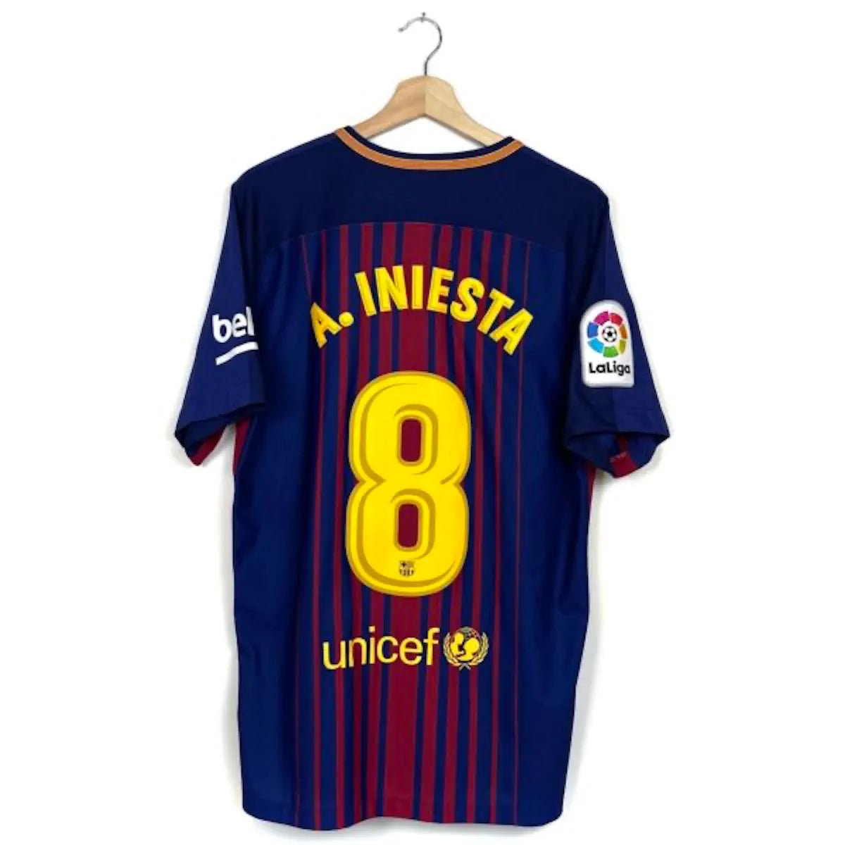 2017/18 Barcelone Domicile - A.Iniesta 8 *PRO* (L) - Iconic Football Shop