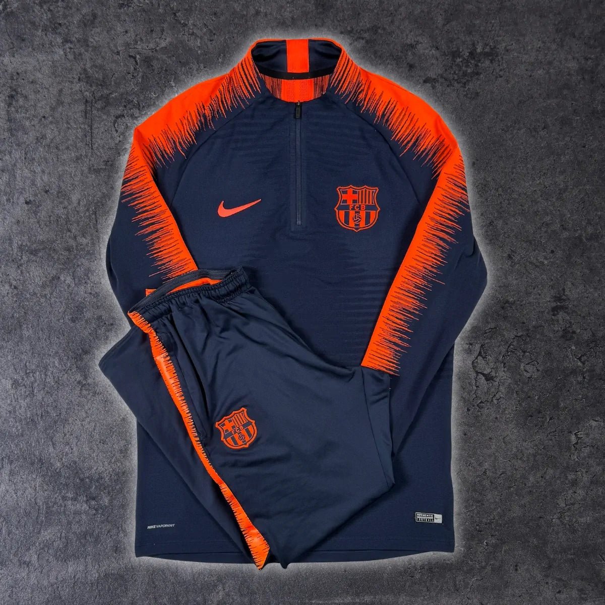 2017/18 Barcelone Entraînement *COMPLET* (M) - Iconic Football Shop