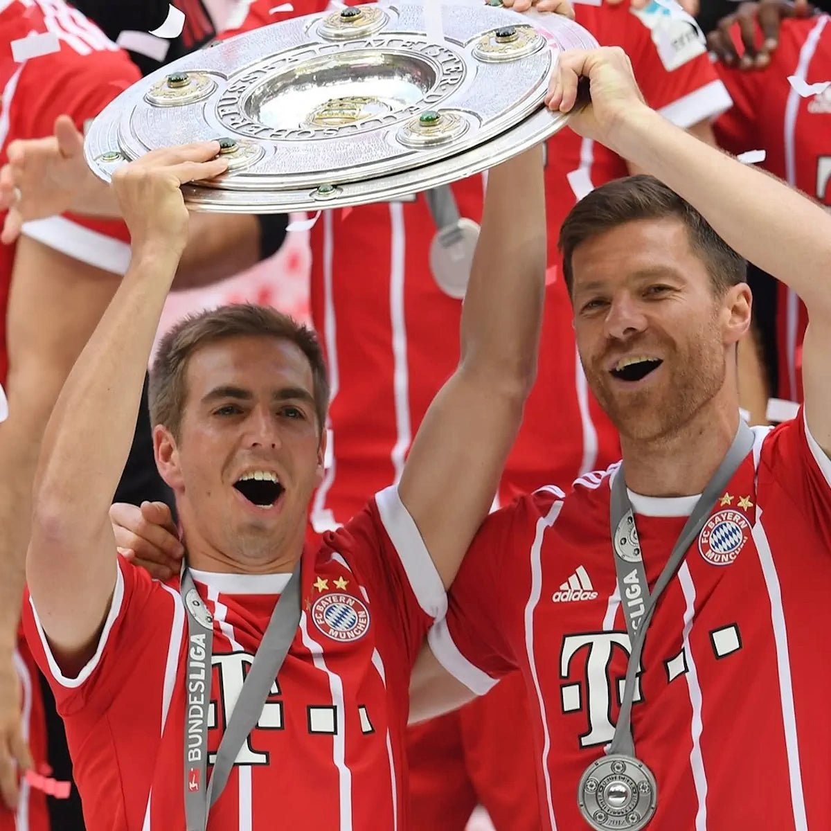 2017/18 Bayern Munich Domicile (13/14a) - Iconic Football Shop