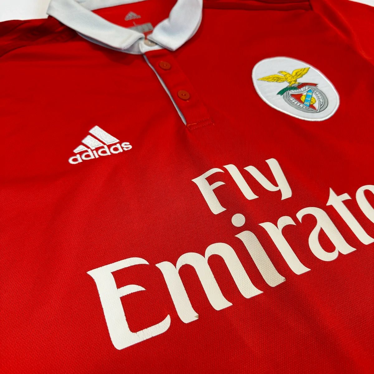 2017/18 Benfica Domicile (L) - Iconic Football Shop