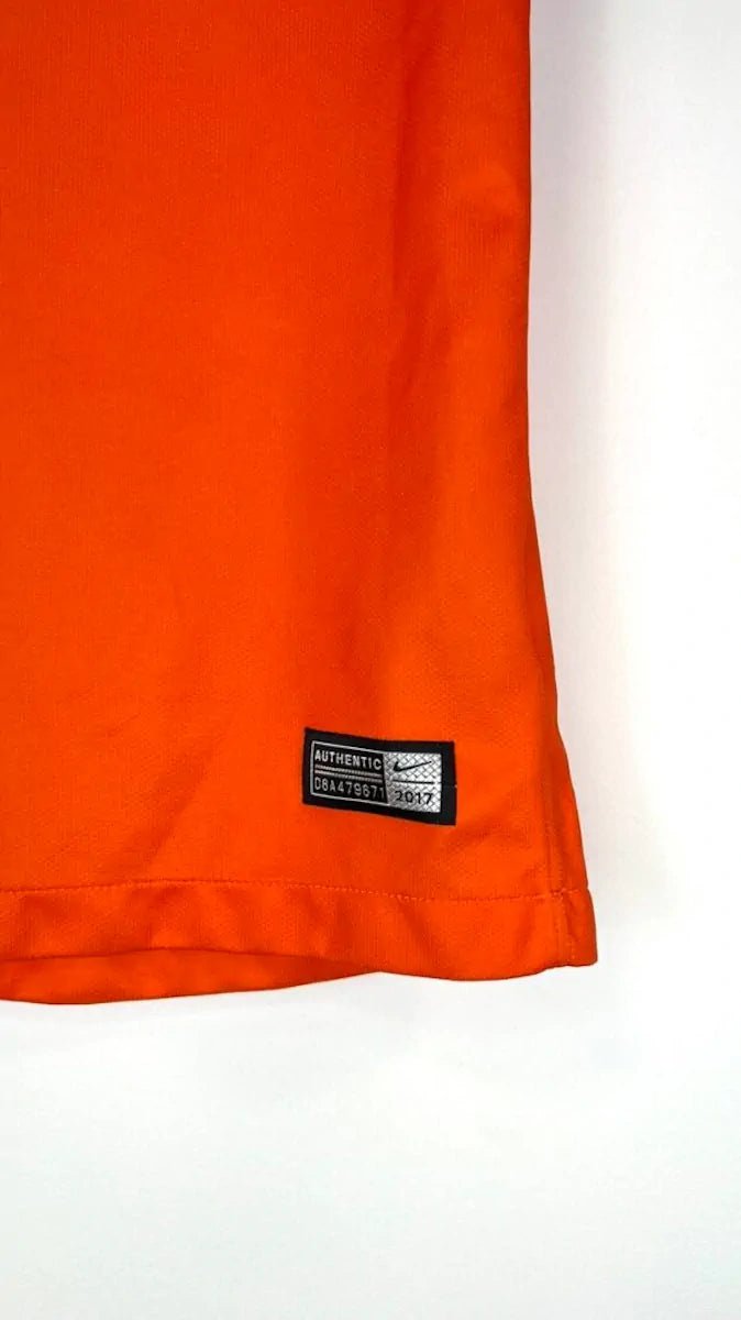 2017/18 Chelsea Goal Keeper - Courtois 13 (13/15a) - Iconic Football Shop