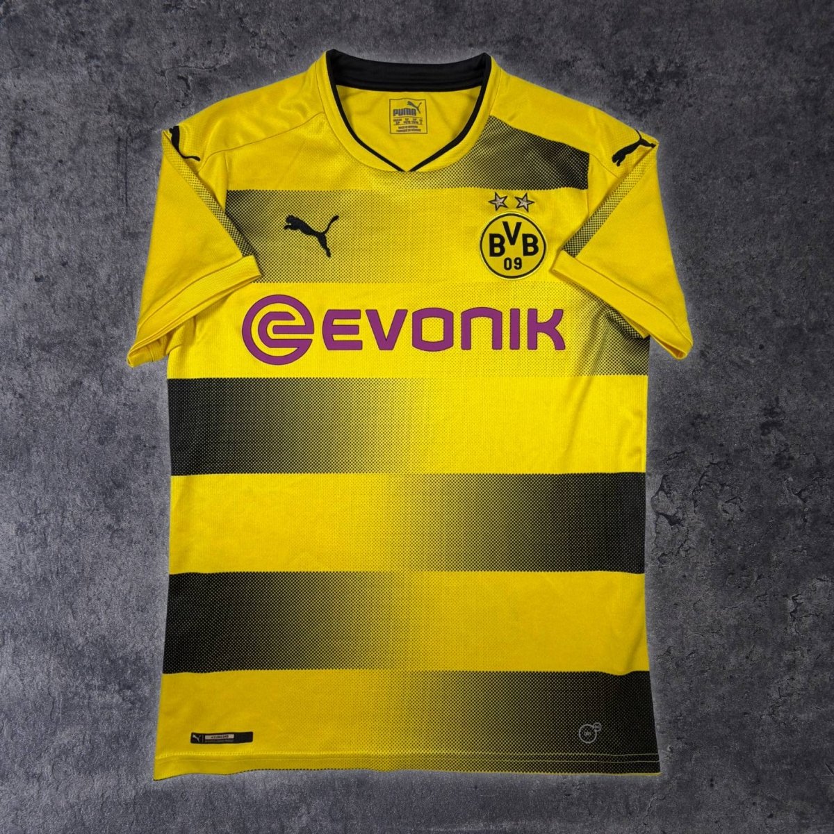 2017/18 Dortmund Domicile (S) - Iconic Football Shop