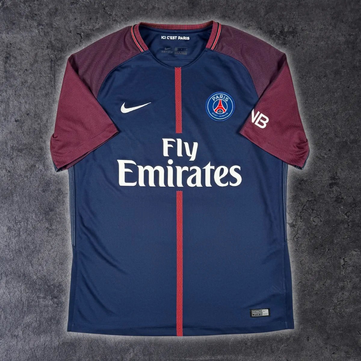 2017/18 PSG Domicile (L) - Iconic Football Shop