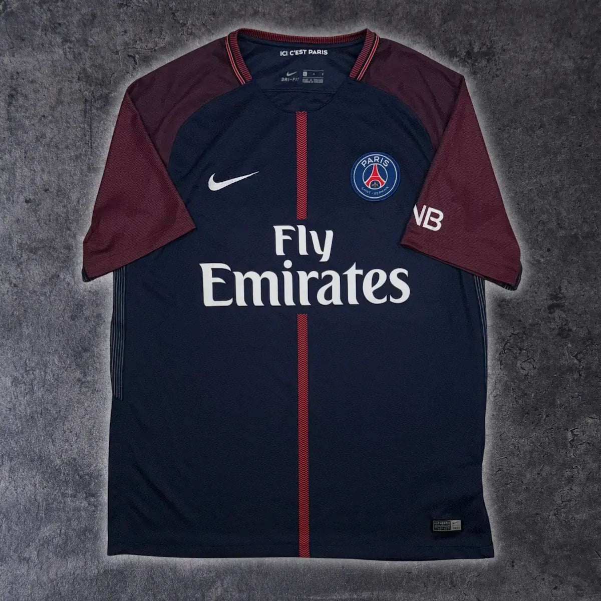 2017/18 PSG Domicile (L) - Iconic Football Shop