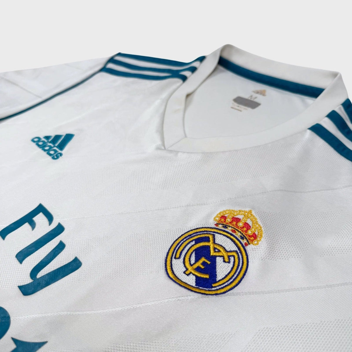 2017/18 Real Madrid Domicile (M) - Iconic Football Shop
