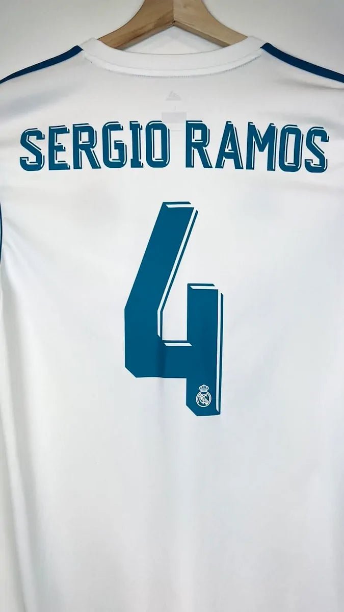 2017/18 Real Madrid Domicile - Sergio Ramos 4 (L) - Iconic Football Shop