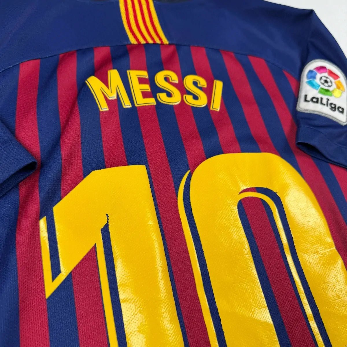 2018/19 Barcelone Domicile - Messi 10 (10/12a) - Iconic Football Shop