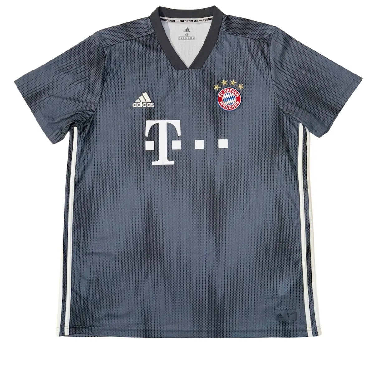 2018/19 Bayern Munich Third (XL) - Iconic Football Shop