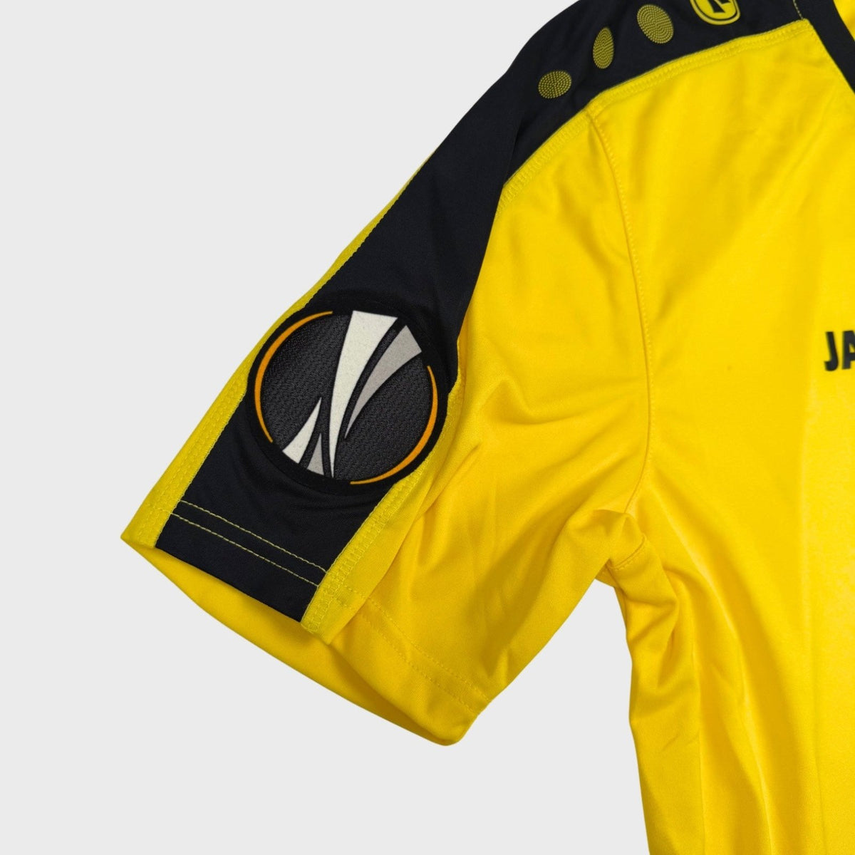 2018/19 F91 Dudelange Domicile *EUROPE* (XL) - Iconic Football Shop