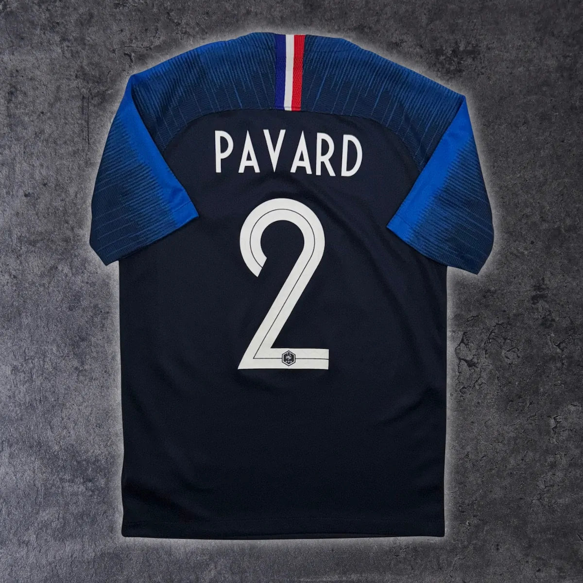 2018/19 France Domicile - Pavard 2 (10/12a) - Iconic Football Shop